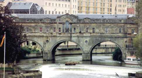 Pulteney Bridge in beautiful Bath over the River Avon